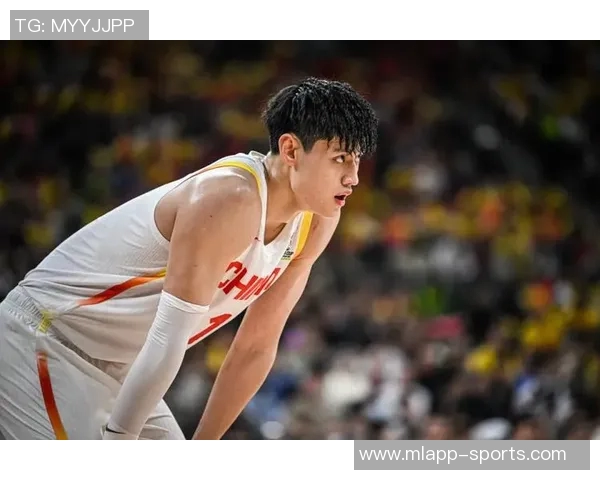 曾凡博因膝盖积水与软骨磨损影响训练已请假养伤恢复中